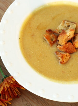 Acorn Squash and Pear Soup with Cinnamon Sugar Croutons