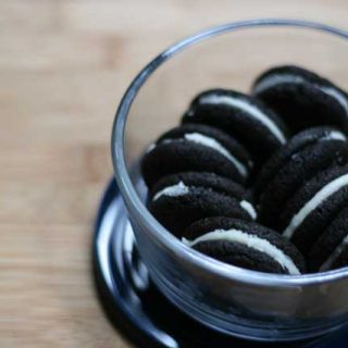 Homemade Oreos: These taste a LOT like Oreos, but they're homemade! Give these a try yourself.