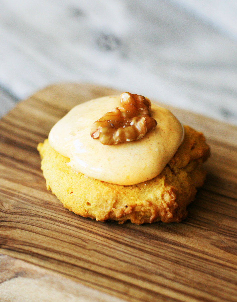 Ultra moist pumpkin cookies with cream cheese frosting: A crowd-pleasing cookie that is super easy to make!