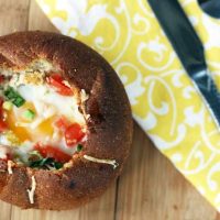Eggs in a bread bowl recipe: An easy and unique way to make eggs!