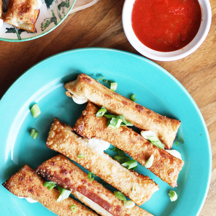 Mozzarella sticks: Made with egg roll (or wonton) wrappers. Click through for super simple recipe.