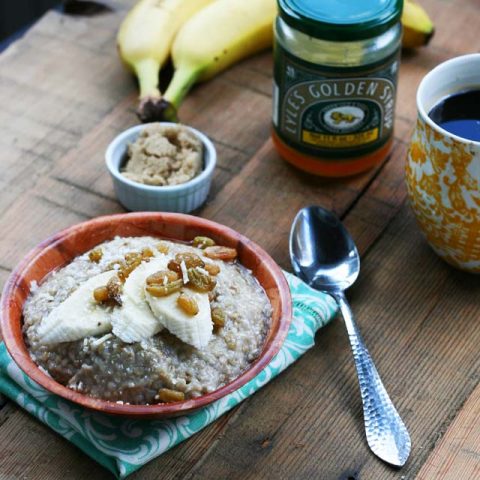 Oatmeal risotto recipe: A creamy, banana-sweetened steel cut oatmeal recipe that's totally unique.
