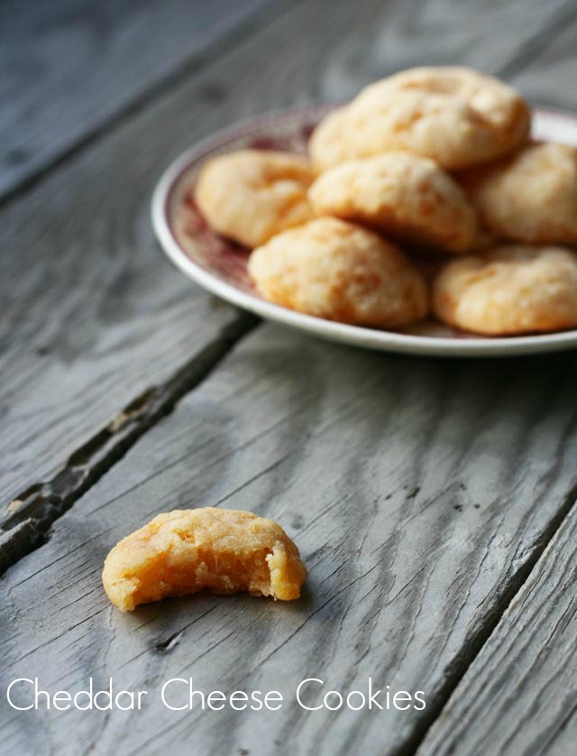 A savory cookie? Believe it! Rich, buttery cheddar cheese cookies. Repin to save!