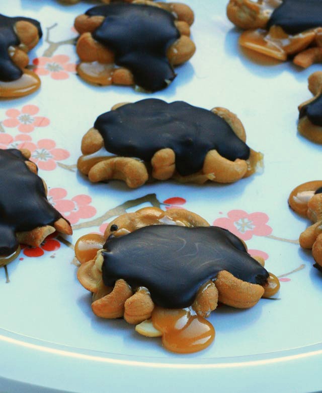 Homemade cashew turtles recipe, from Cheap Recipe Blog