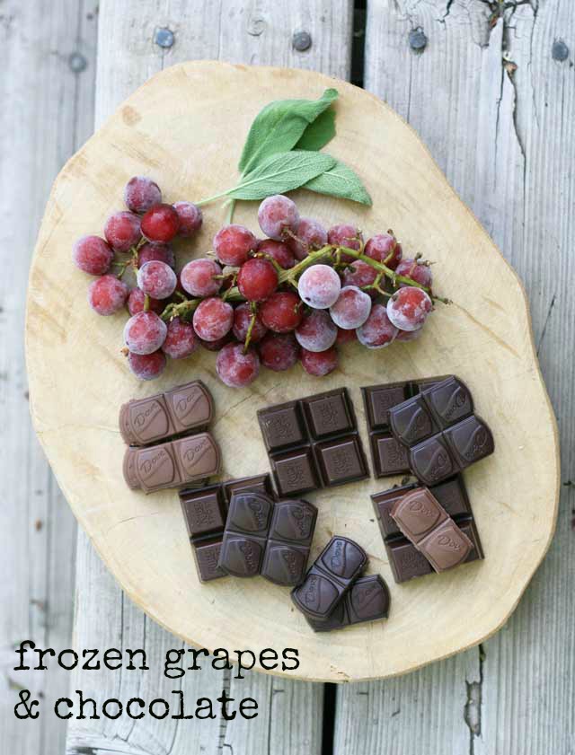 Frozen chocolate and grapes, the perfect cheap summer dessert