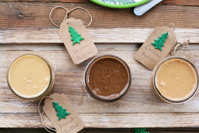 3 homemade nut butter recipes: Peanut, Pecan, and Cashew. Makes a great gift! Repin to save.