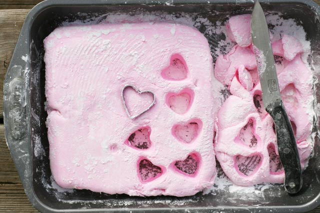 Homemade heart-shaped marshmallows. Click through for instructions.