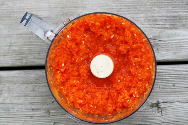 How to make sweet chili sauce. Click through for instructions!