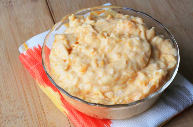 Light sauce for homemade mac & cheese. Fewer calories and fat with one secret ingredient!