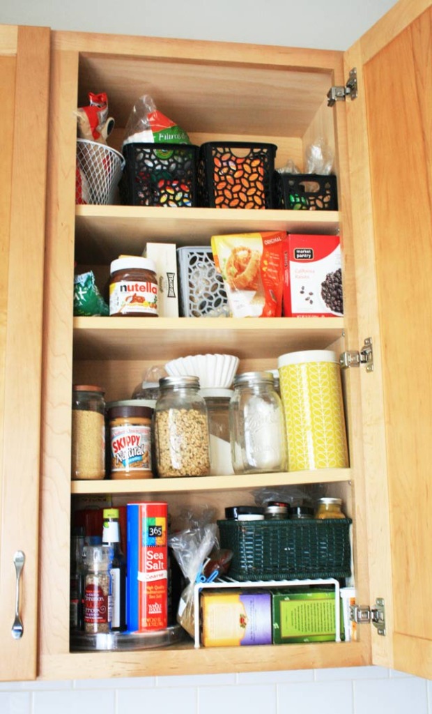 5 Tips For Spring Cleaning Your Budget: Inventory your pantry. Click through for all 5 tips!