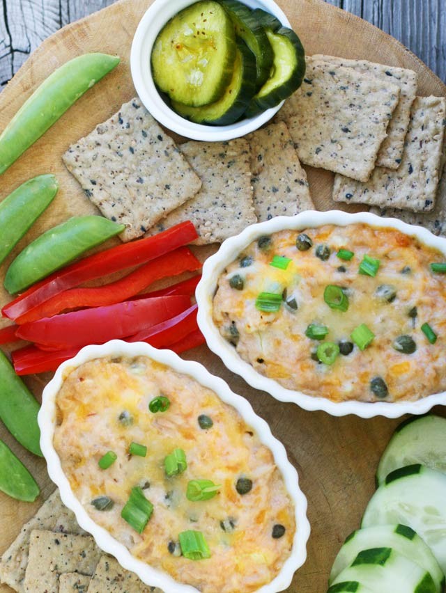 Tuna melts in a bowl. Enjoy tuna melts without the bread. Paleo-friendly, gluten free. 