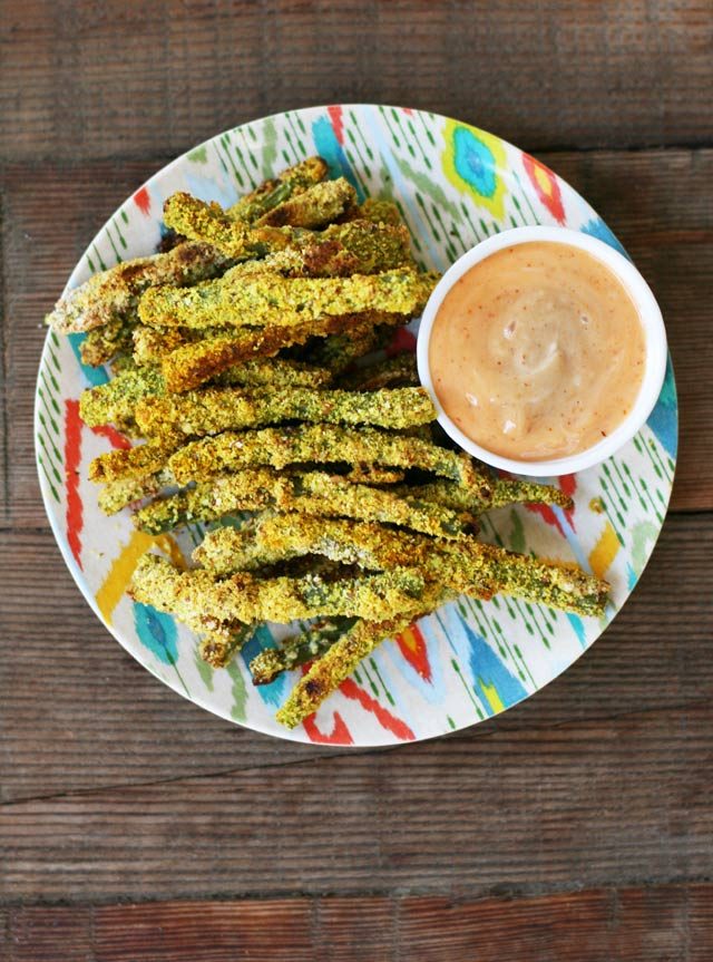 Almond-crusted turmeric green bean fries