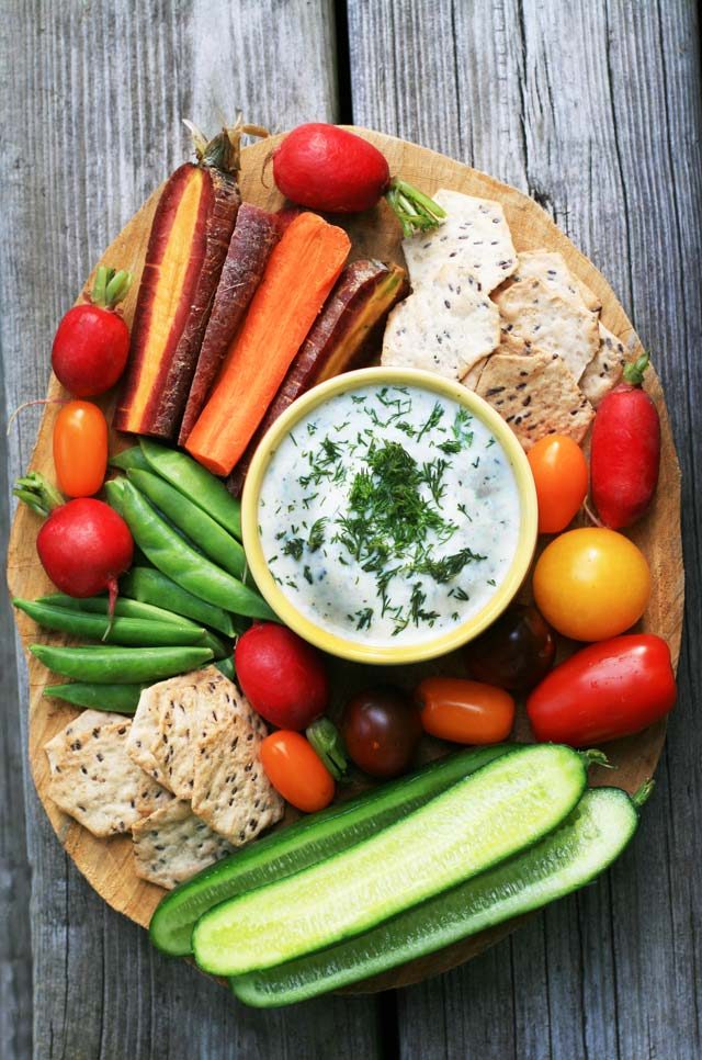 How to create a great veggie platter on a budget.