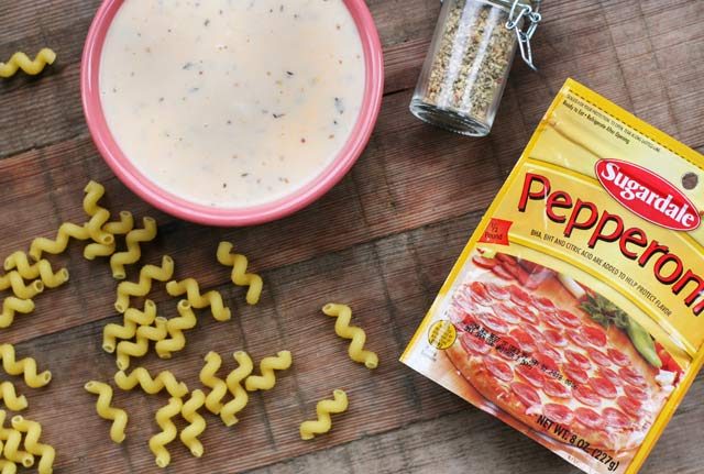 Pepperoni mac & cheese: Pizza-inspired pasta recipe.
