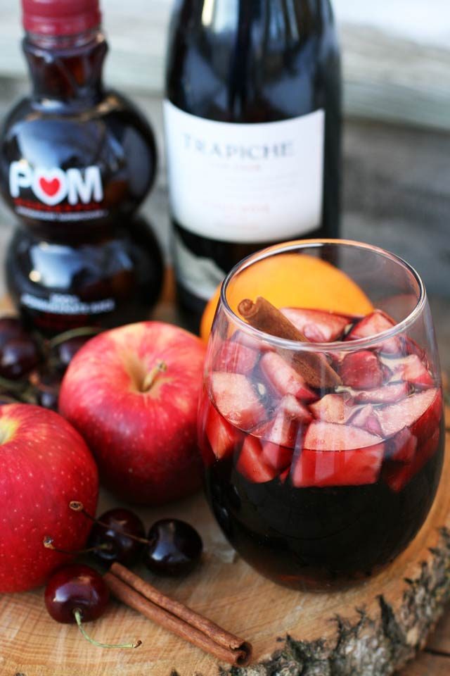 Cinnamon red wine punch: An easy, flavorful, and spicy winter drink.