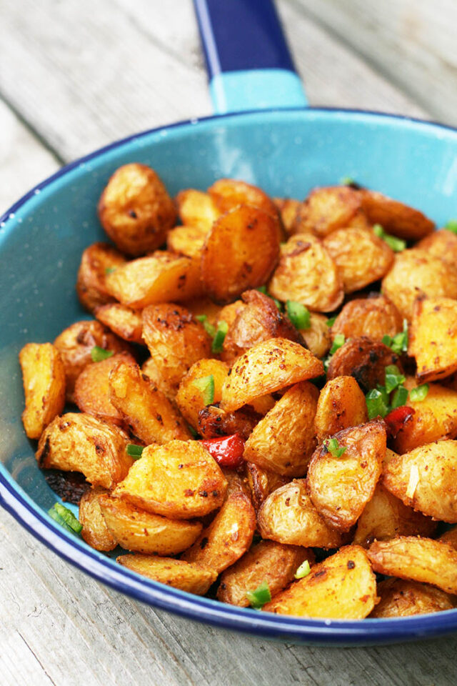 Extra crispy, oven-roasted breakfast potatoes: Click through for secret and easy technique!