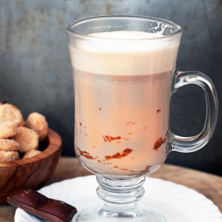 El Submarino: Argentina's delicious hot chocolate. Click through for recipe!