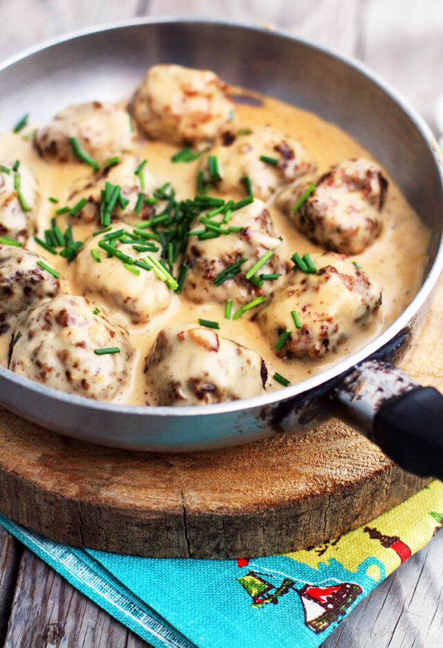 Swedish meatballs: My grandma's recipe. It's epic. Try it out!