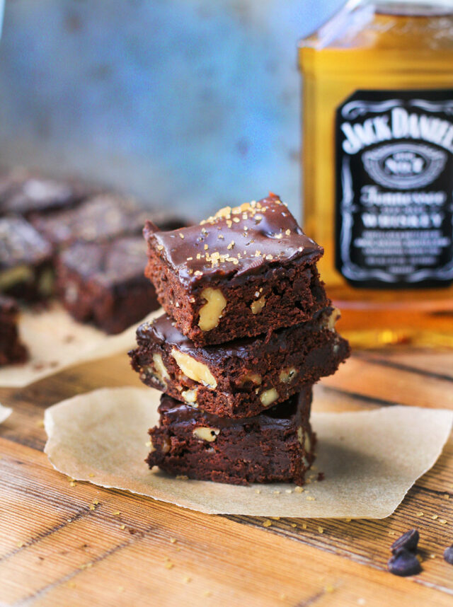 What does whiskey do to chocolate? Something very, very delicious. Click for this whiskey brownie recipe.