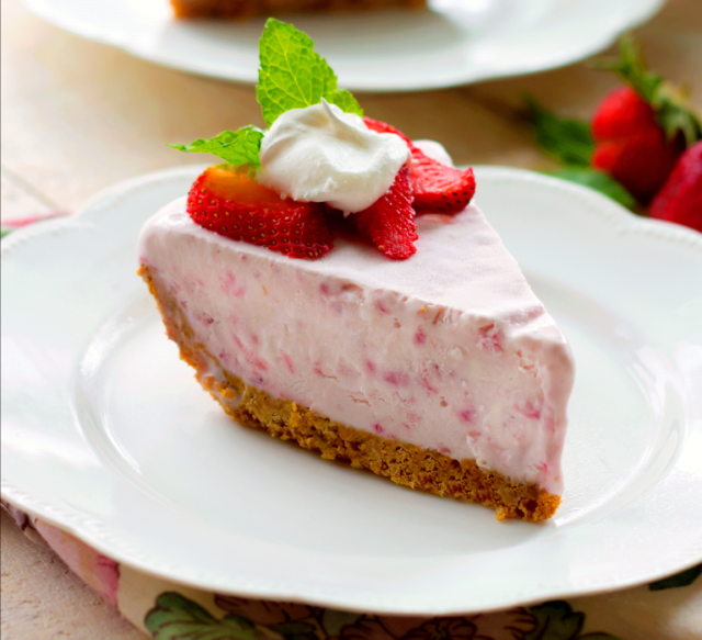 Frozen strawberry cream pie, from Bunny's Warm Oven