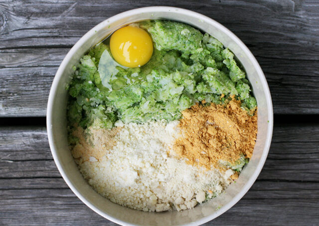 Cheesy keto broccoli-cauliflower tots: Bite-sized snacks that are healthy!