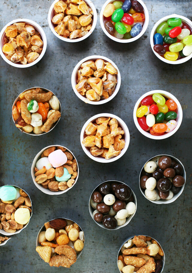 Party snack cups: An inexpensive idea for parties or entertaining. Click through for ideas!