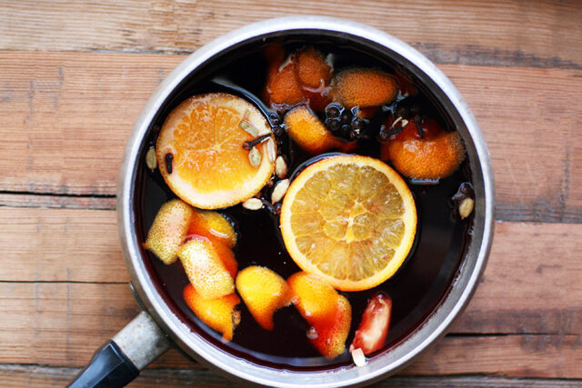 A Glögg recipe that everyone can enjoy, because it's sans alcohol. Click through for this traditional Scandinavian drink recipe.through for recipe.n enjoy it.