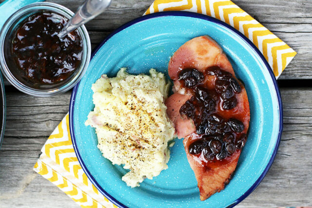How to make raisin sauce for ham. Pantry staples make up this simple sauce that's perfect for your Easter ham.