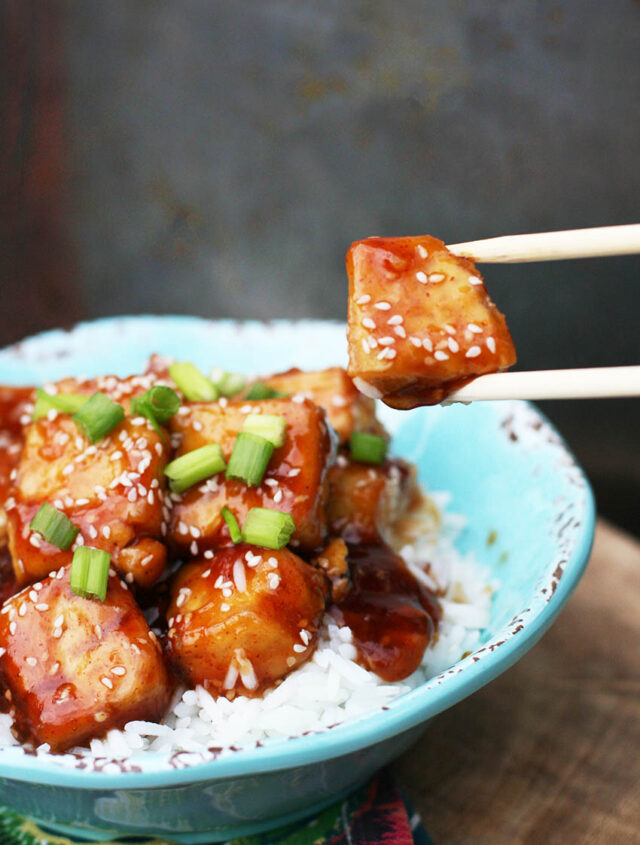 Spicy honey tofu: Sweet caramelized tofu. What could be better?