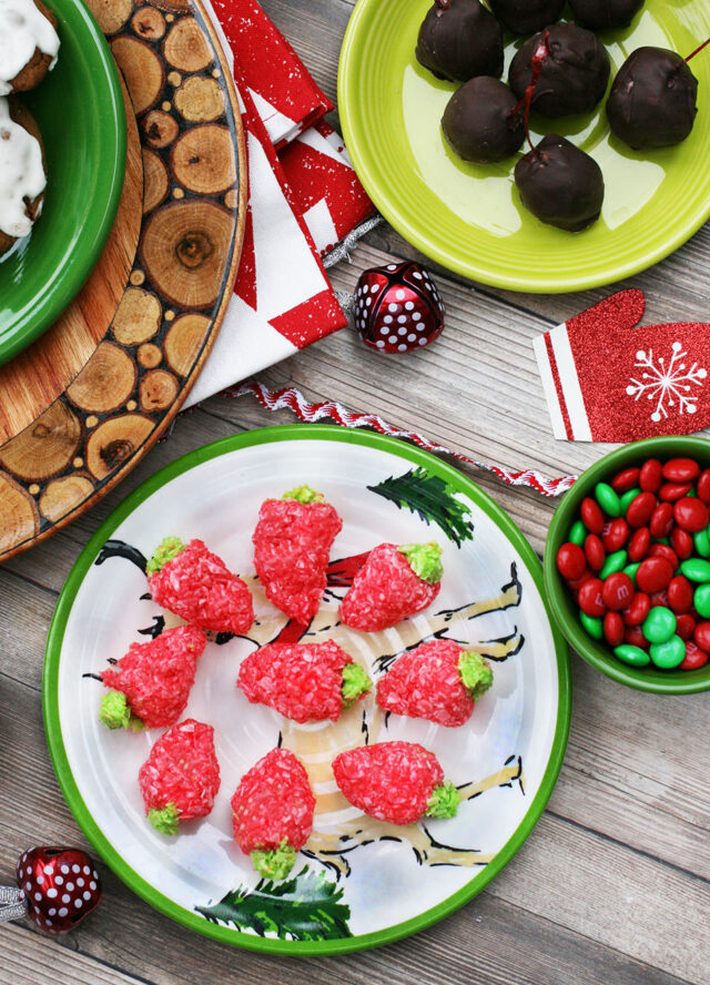 Strawberry coconut candies: Festive strawberry-shaped candies with only 4 ingredients!