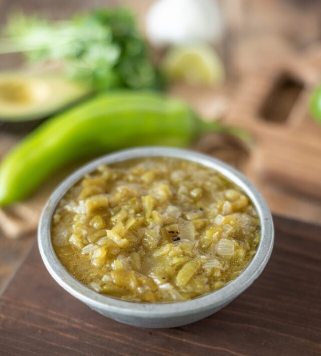 New Mexico Hatch green chili sauce. Learn how to make this quintessential New Mexico sauce!