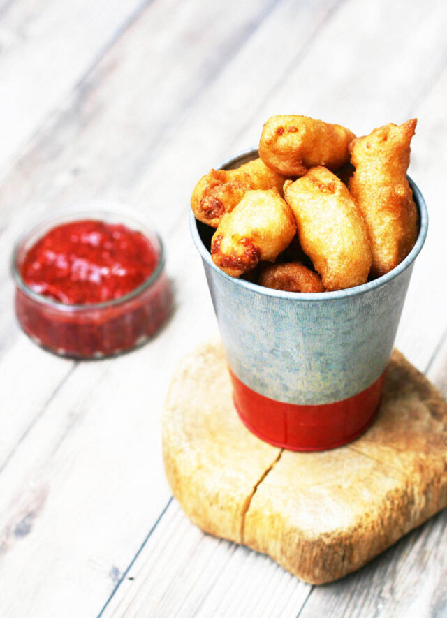 Learn how to make homemade deep-fried cheese curds: Click through for recipe!