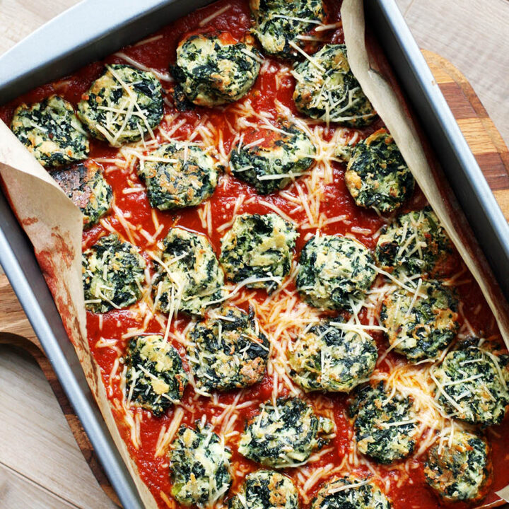 Spinach ricotta meatballs: Learn how to make these flavorful vegetarian meatballs.