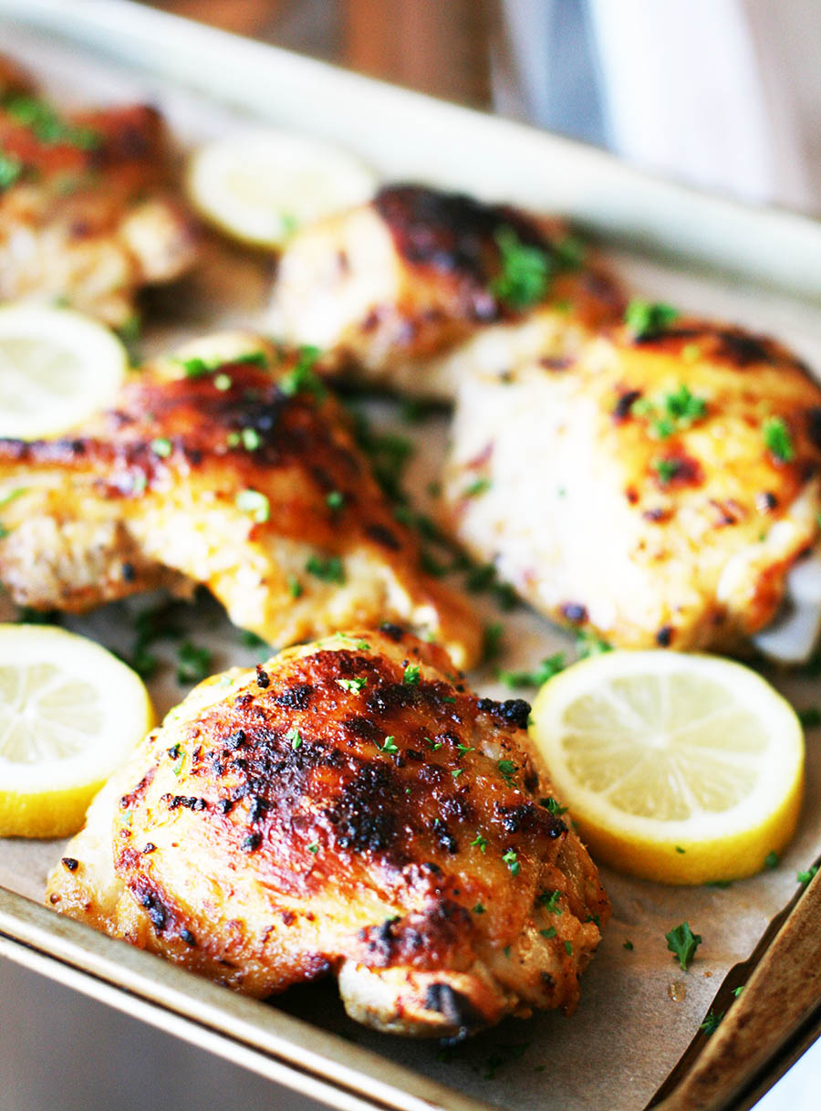 How to make baked chicken thighs: The essential recipe!