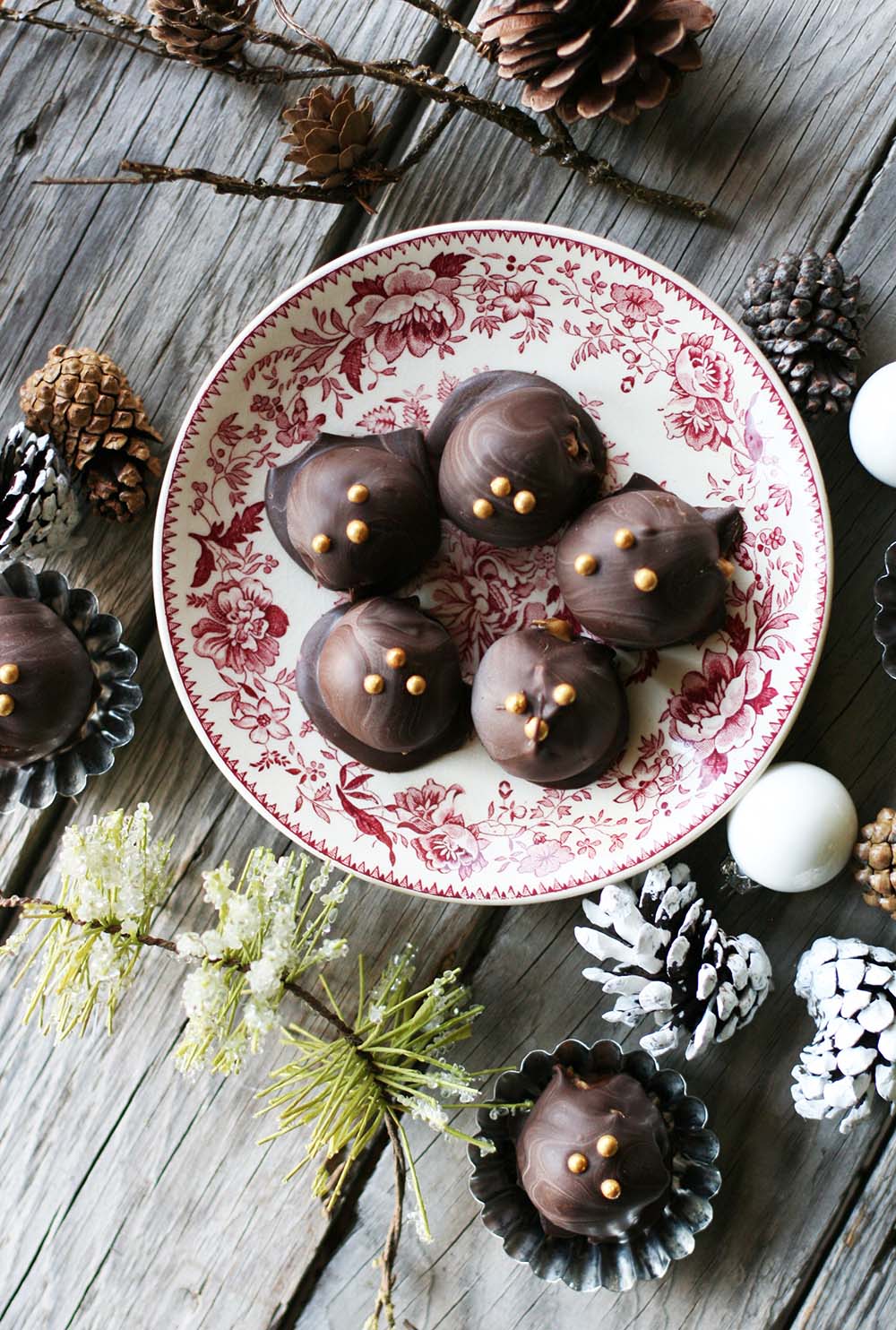Learn how to make cookie butter truffles, perfect for your Holiday sweets tray
