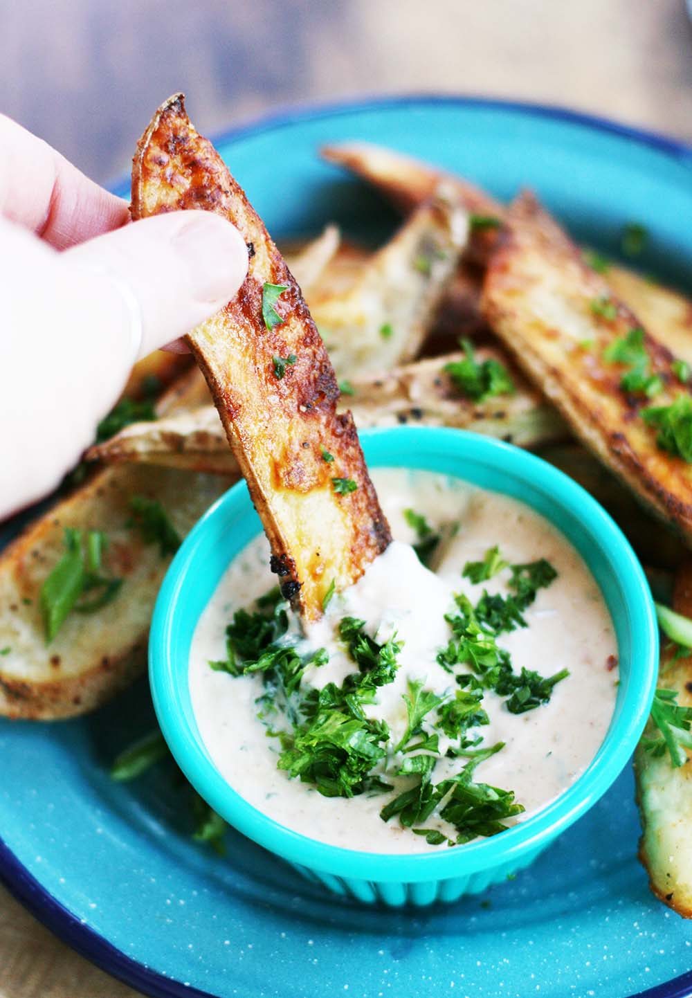 Extra crispy steak fries with dipping sauce. Click through for recipe.