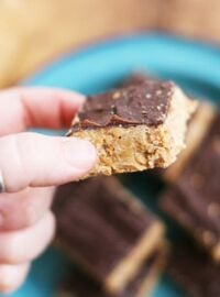 No-bake peanut butter bars: Click through for recipe. Gluten-free.