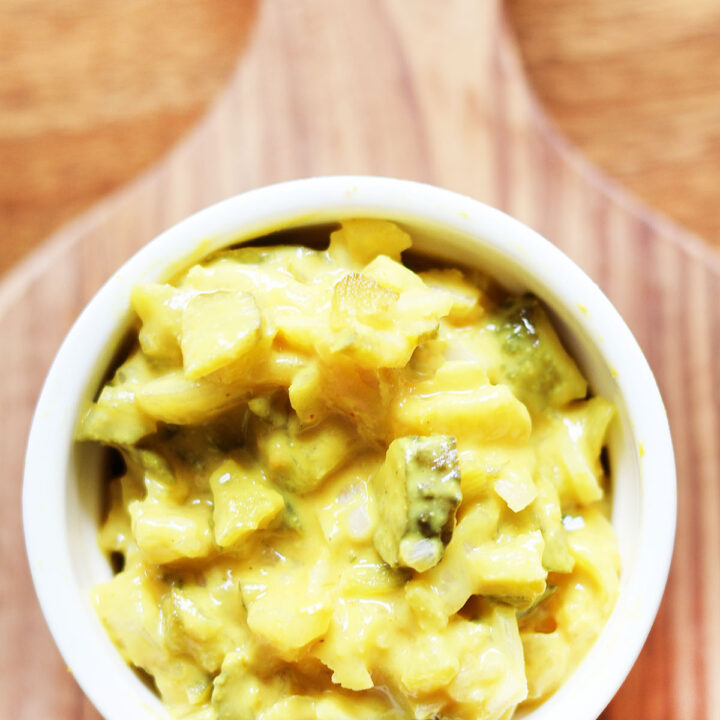 Old-fashioned hamburger relish: A simple burger relish recipe that's been around for decades.