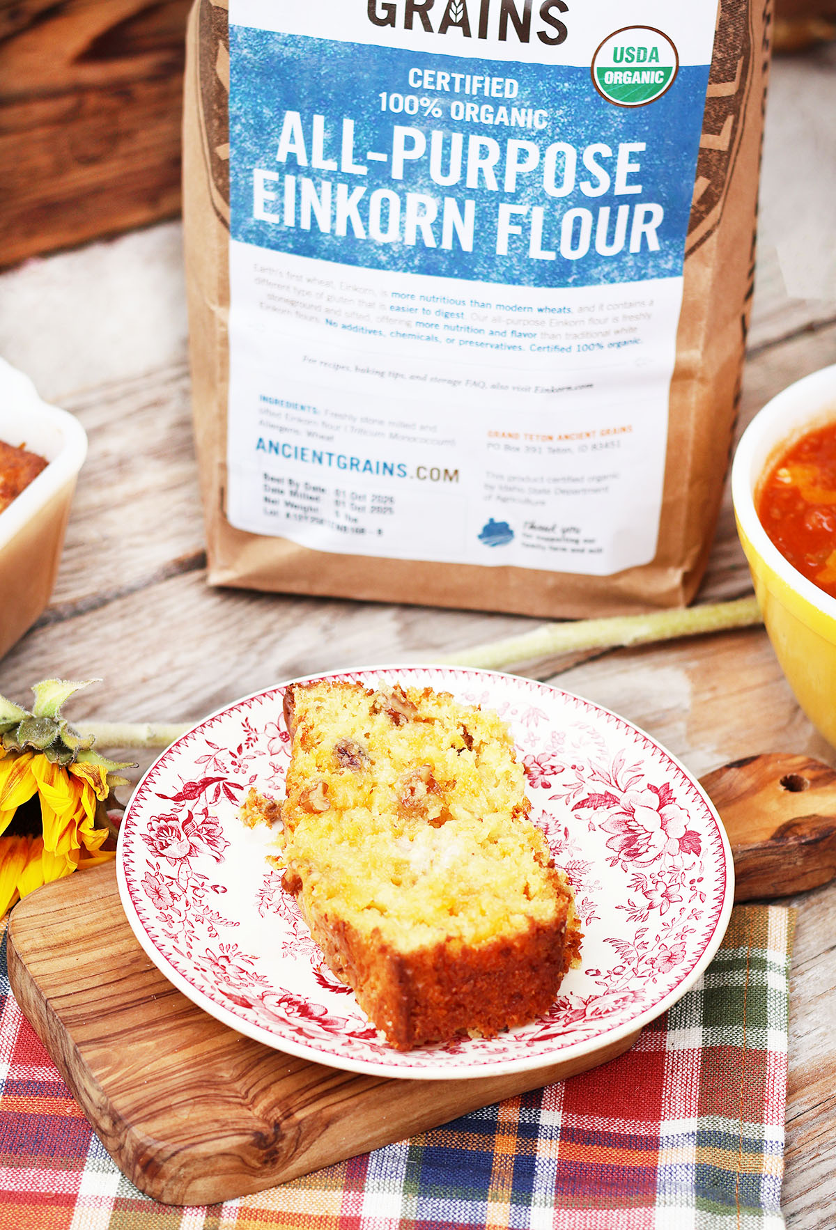 Pineapple cheddar quick bread: A sweet.& savory loaf made with wholesome einkorn flour.