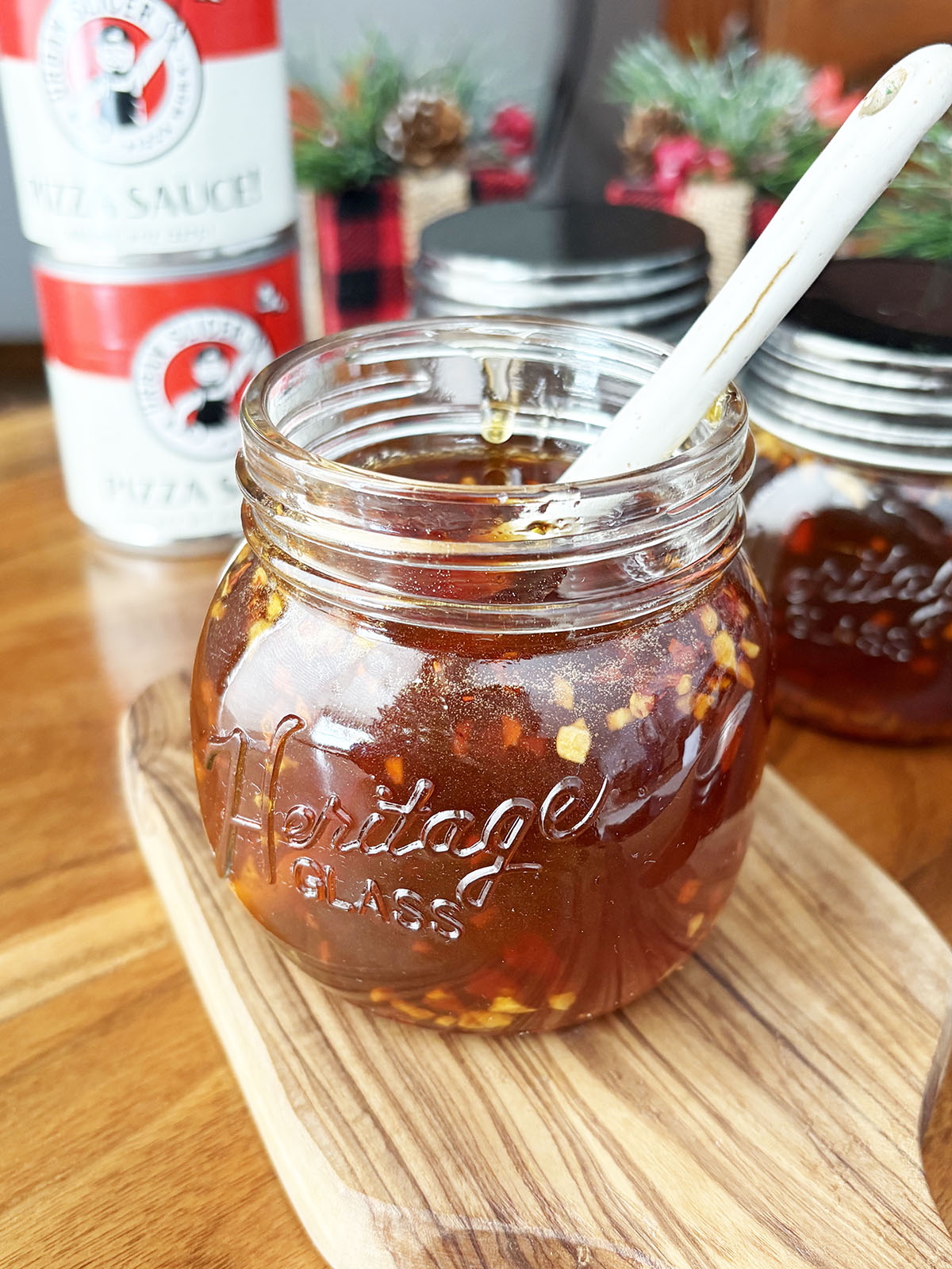 Make garlic hot honey. Give it as a gift. Click through for recipe.
