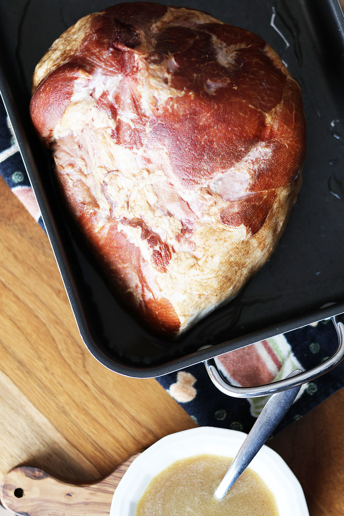 How to make brown sugar glaze for ham: A buttery, sweet glaze for Easter ham.