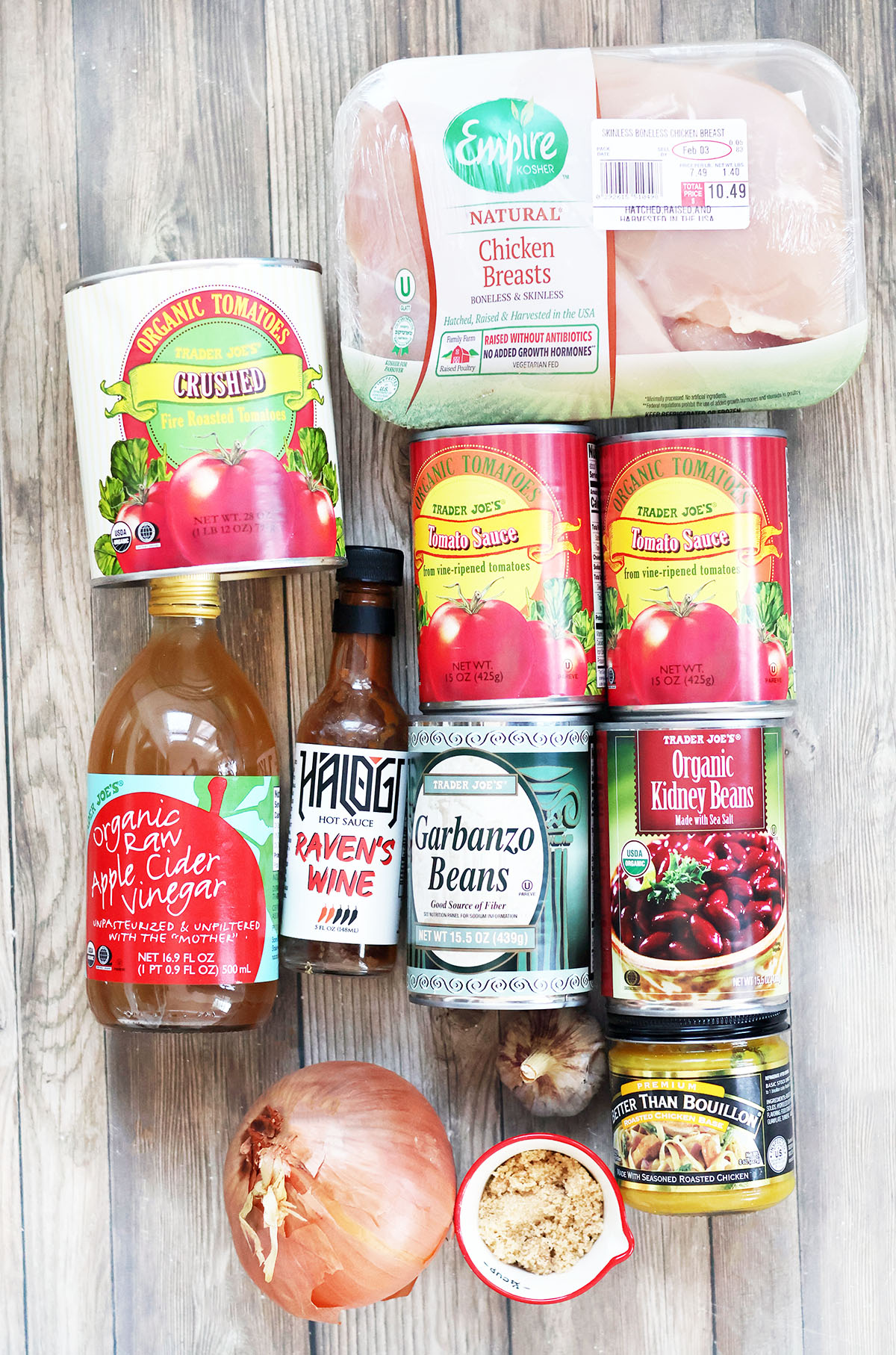 What you'll need to make chicken salsa chili, a copycat Cafe Latte recipe.