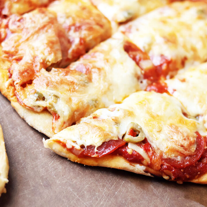 Zesty pizza sauce on homemade pizza